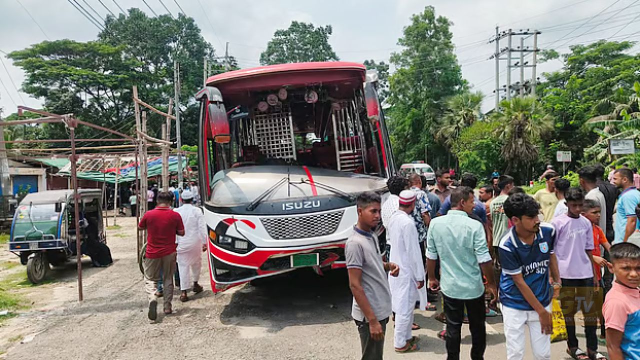 গোপালগঞ্জে বাস-মোটরসাইকেল সংঘর্ষে নিহত ৫, আহত ২০