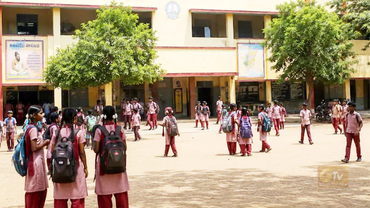 স্কুলে রাজনৈতিক কার্যক্রম নিষিদ্ধ করল থালাপতি বিজয়ের সরকার