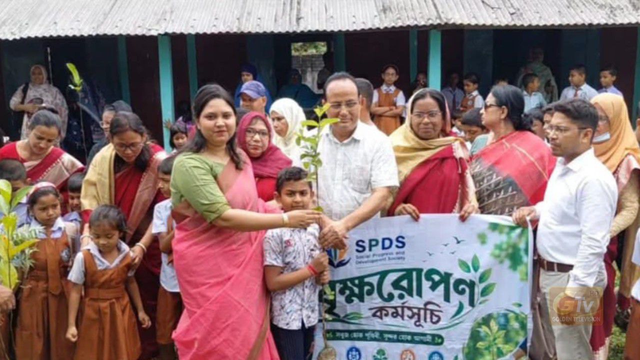 ঠাকুরগাঁওয়ে SPDS-এর উদ্যোগে ৪০০ গাছের চারা বিতরণ, নতুন কার্যালয় উদ্বোধন।