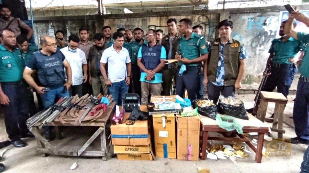 টঙ্গীর হাজী মাজার বস্তিতে বিশেষ অভিযান: বিপুল পরিমাণ হেরোইন, নগদ টাকা ও দেশীয় অস্ত্র উদ্ধার