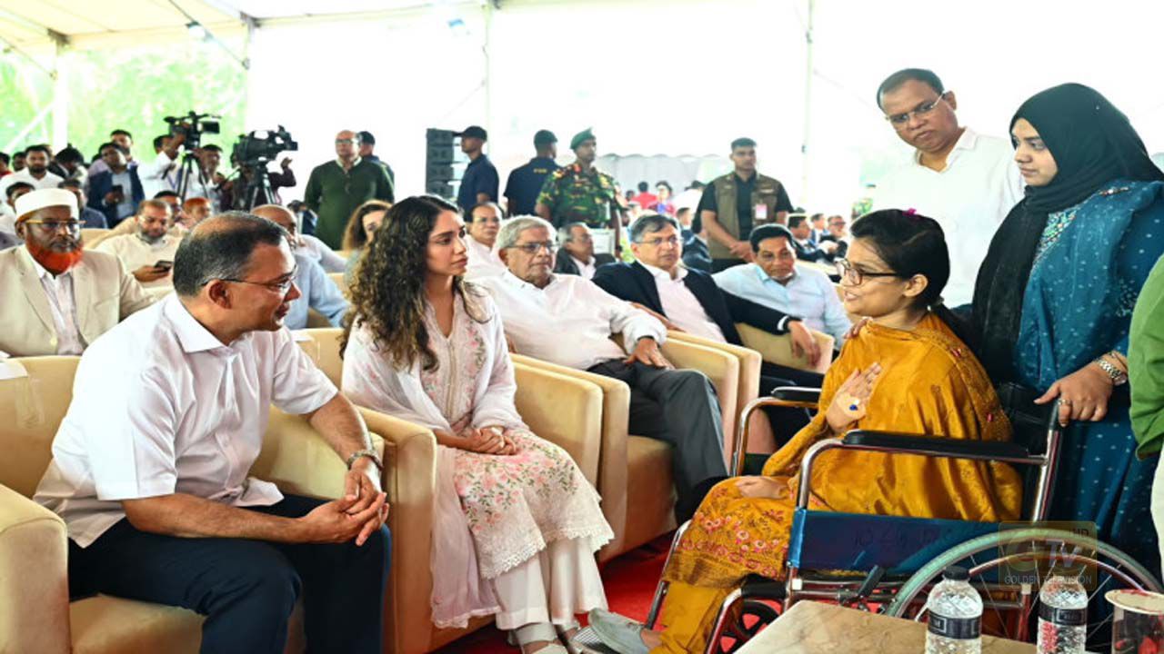 জুলাই গণঅভ্যুত্থানে আহত যোদ্ধা মিতুর খোঁজ নিয়েছেন প্রধানমন্ত্রী