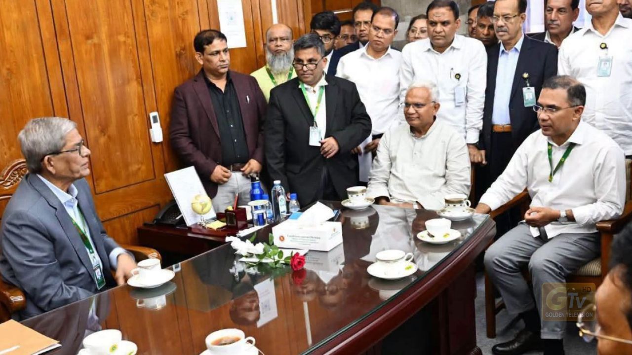 নবনির্বাচিত রাষ্ট্রপতি মির্জা ফখরুলের সঙ্গে প্রধানমন্ত্রীর সাক্ষাৎ