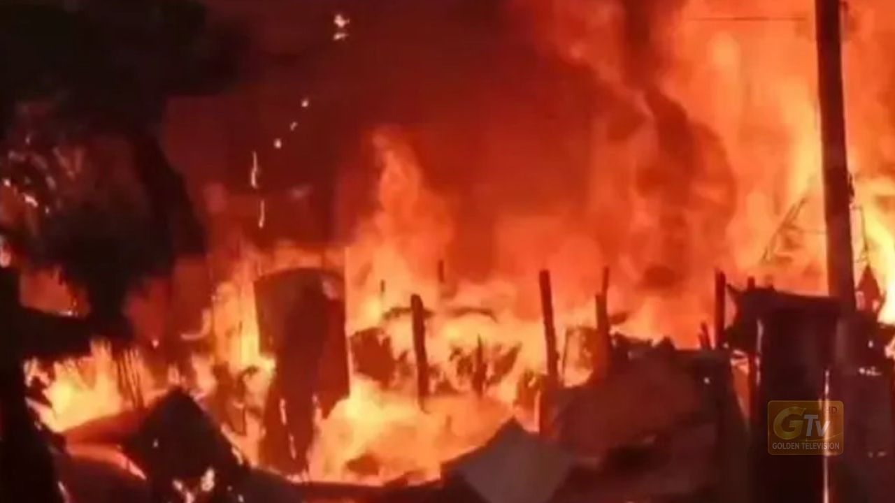 নারায়ণগঞ্জে ইজিবাইক গ্যারেজে আগুন, পুড়লো ঝুটের গোডাউনেও