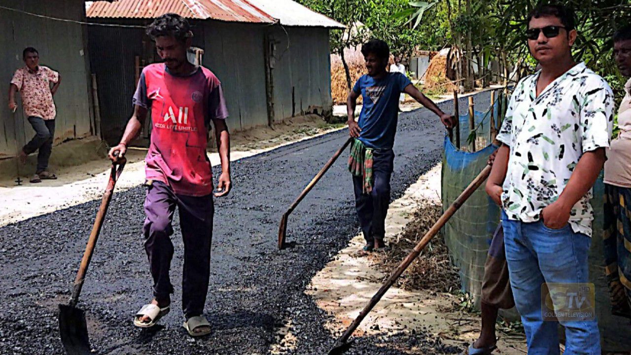 মিঠাপুকুরে এলজিইডি ১ হাজার মিটার রাস্তার কার্পেটিং সঠিক কাজে রেকর্ড করলেন খাইরুল কবির রানা। 