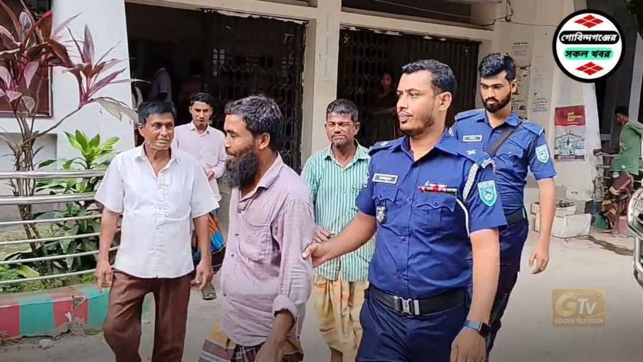 গোবিন্দগঞ্জে সিলিকা জেল মেশানো চিংড়ি বিক্রি,জব্দ ২৪ কেজি মাছ 