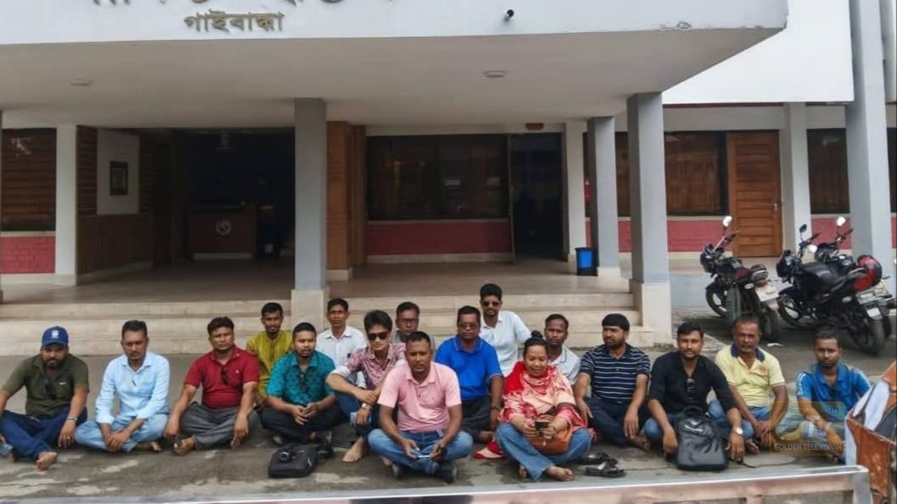 গাইবান্ধায় সাংবাদিক প্রশিক্ষণে তরুণদের সুযোগ না দেওয়ার অভিযোগ, তীব্র প্রতিবাদ
