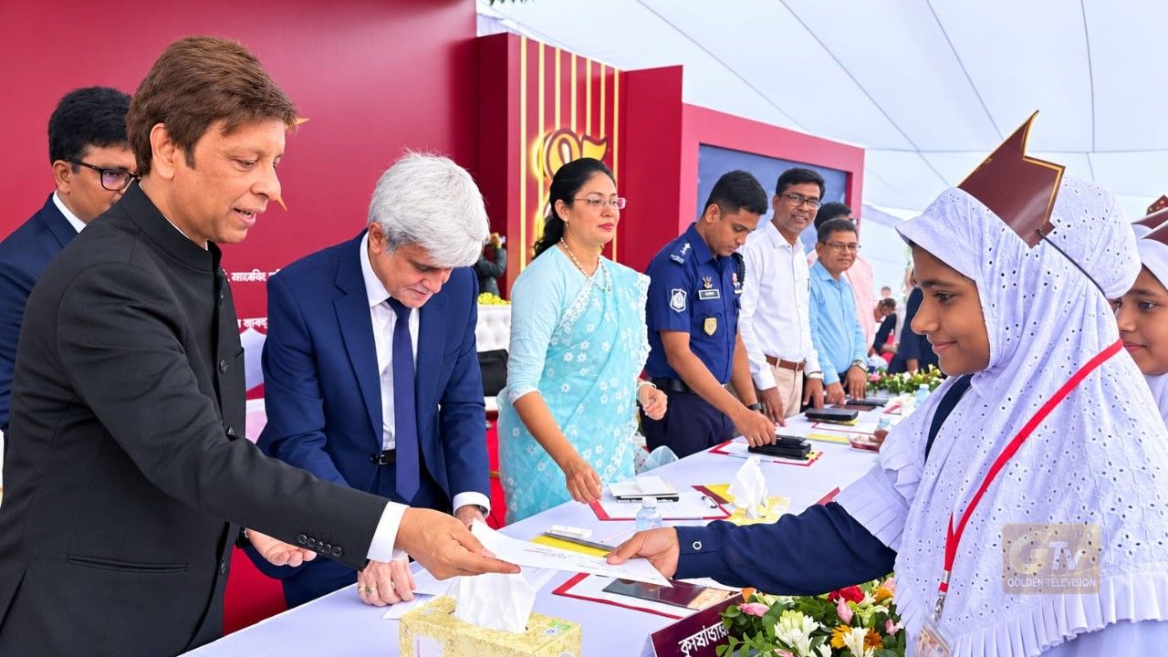 সিরাজগঞ্জে ১৫৩ শিক্ষা প্রতিষ্ঠানের ৮৫২ শিক্ষার্থী পেল বৃত্তি ও সম্মাননা