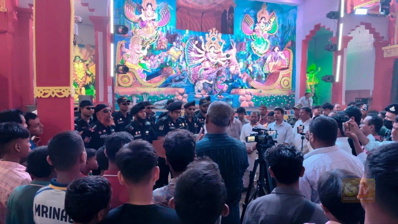 শারদীয় দুর্গাপূজা উপলক্ষে ঠাকুরগাঁওয়ে ৪৭৮ মণ্ডপে নিরাপত্তাঃ এস আর বি